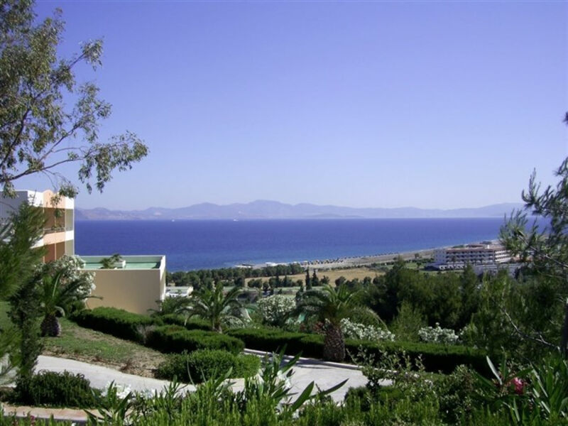 Kipriotis Maris Suites