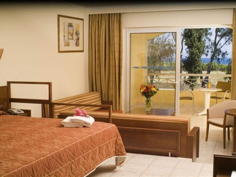 Kipriotis Maris Suites