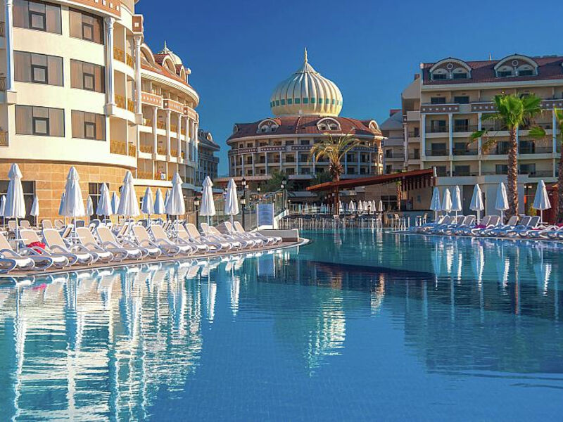 Kirman Belazur Resort & Spa