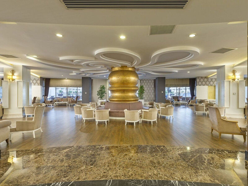 Kirman Belazur Resort & Spa