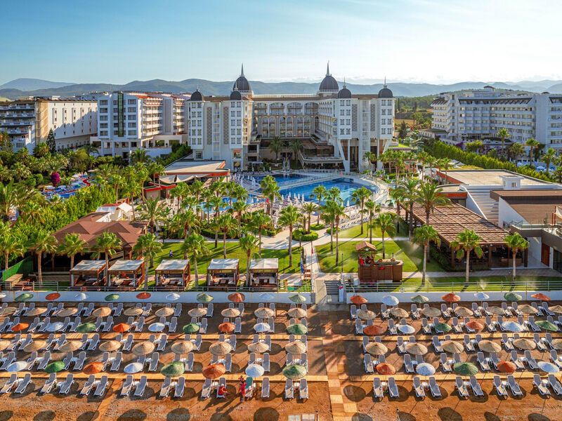 Kirman Sidera Luxury & Spa