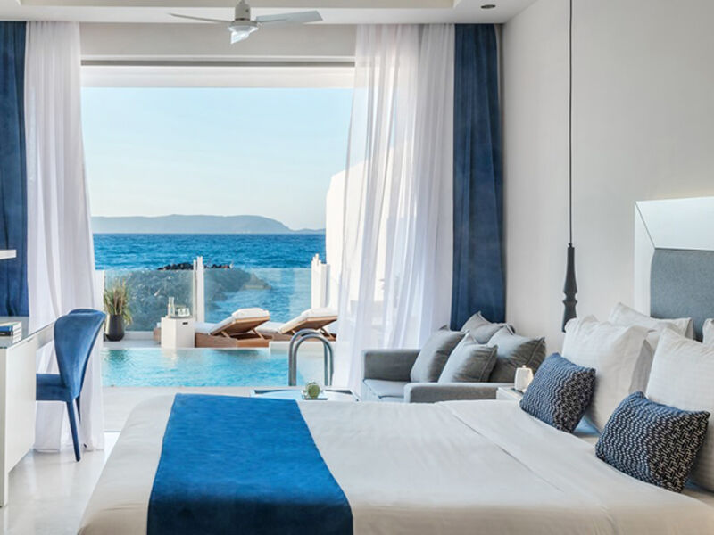 Knossos Beach