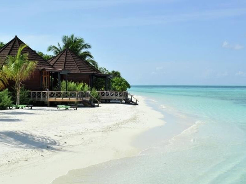 Komandoo Island Resort