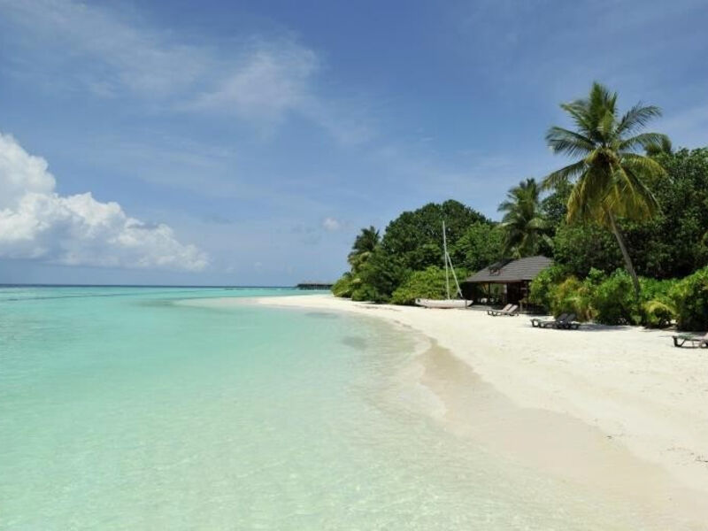 Komandoo Island Resort