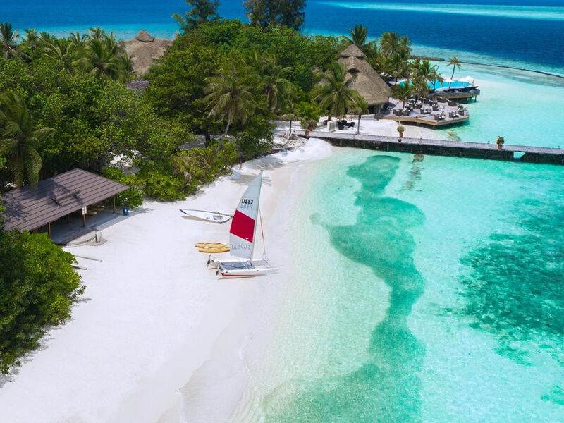 Komandoo Island Resort & Spa