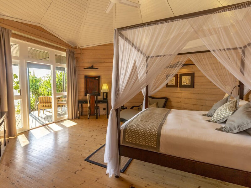Komandoo Island Resort & Spa