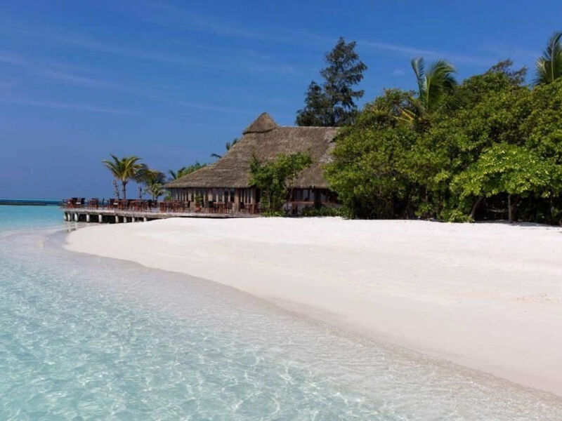 Komandoo Island Resort & Spa