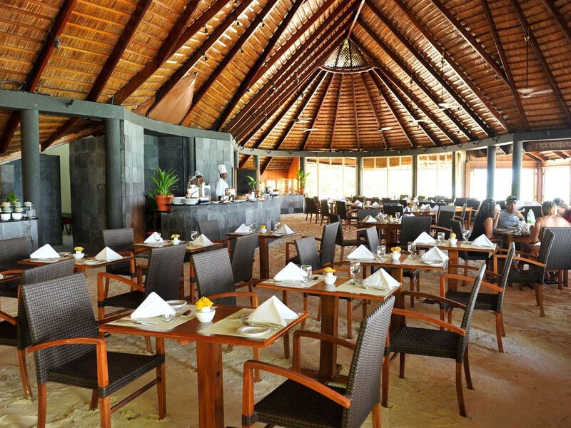 Komandoo Island Resort & Spa