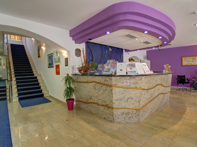 Hotel Komodor