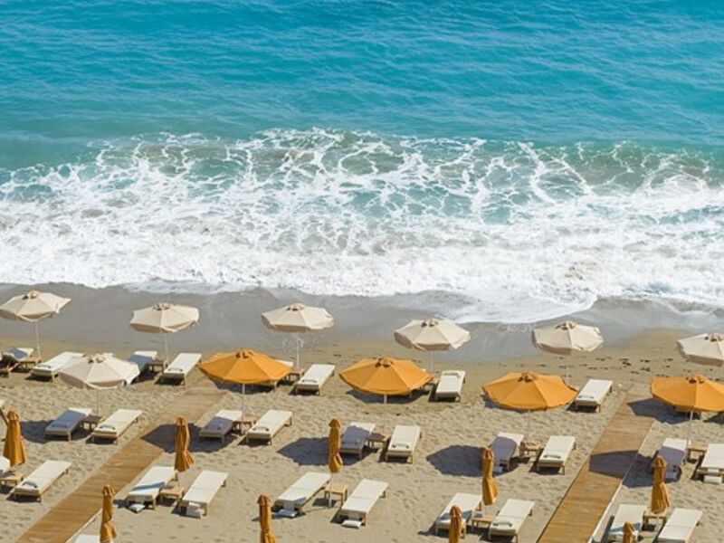 Konstantinos Palace