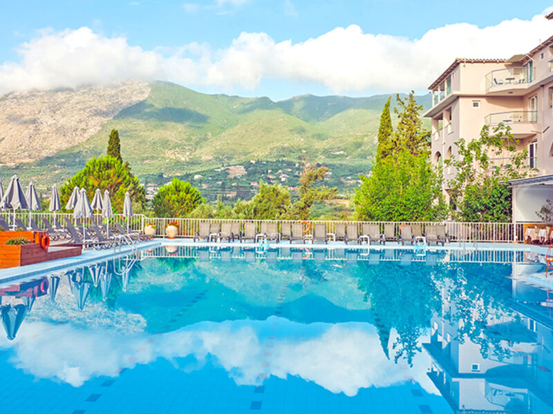 Koukounaria Hotel and Suites