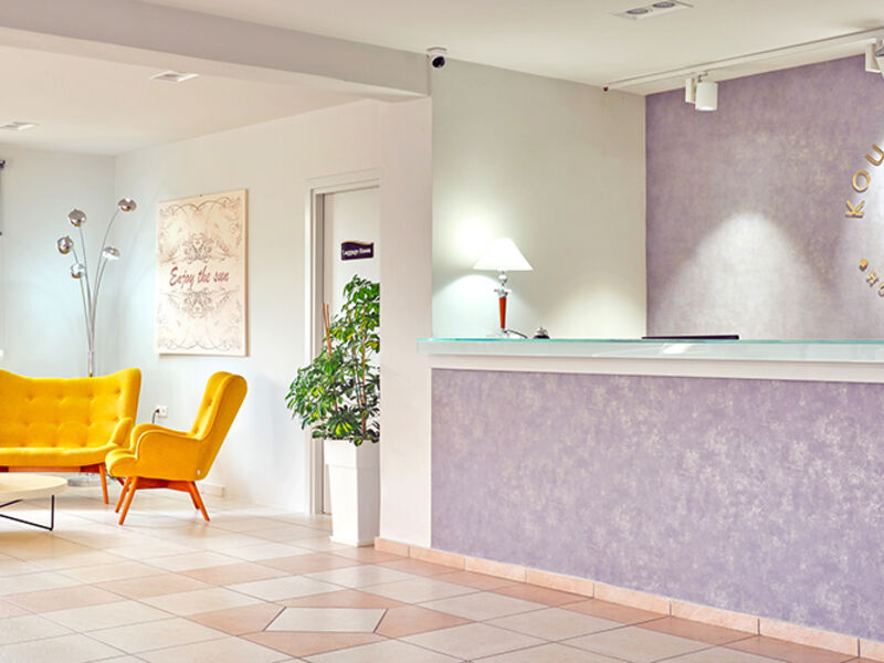 Koukounaria Hotel and Suites