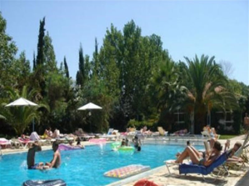 Koulouris Beach