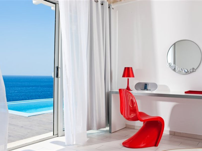 Kouros Boutique Hotel and Suites