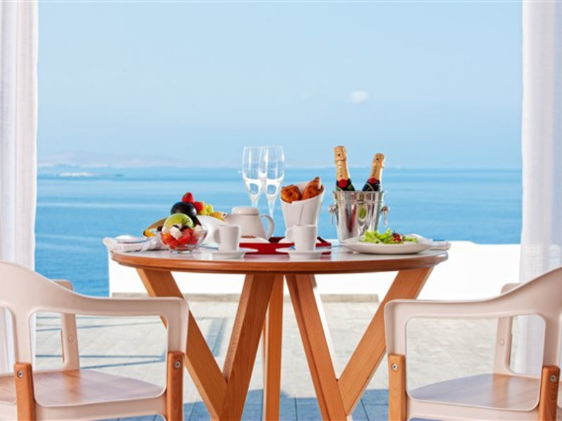 Kouros Boutique Hotel and Suites