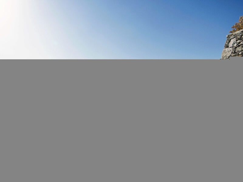 Kouros Hotel And Suites