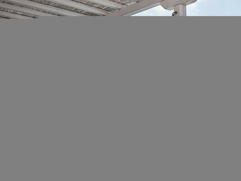 Kouros Hotel And Suites