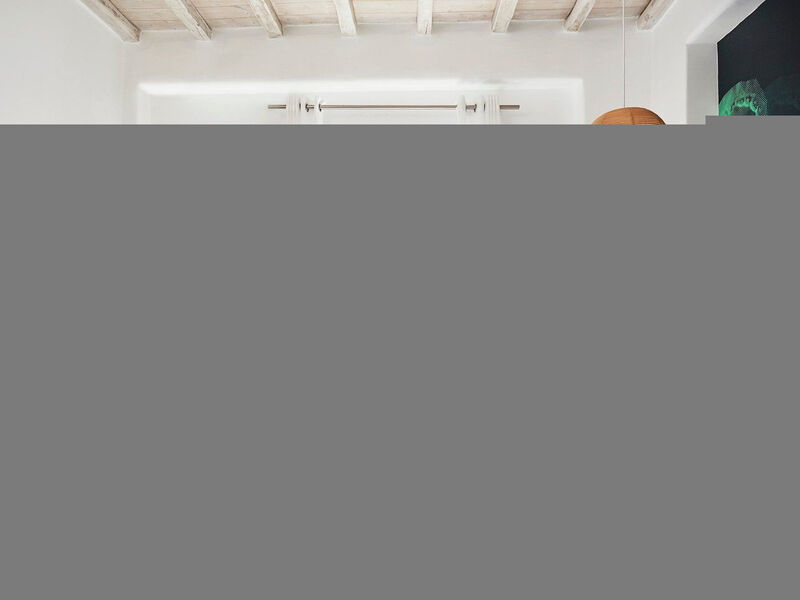 Kouros Hotel And Suites