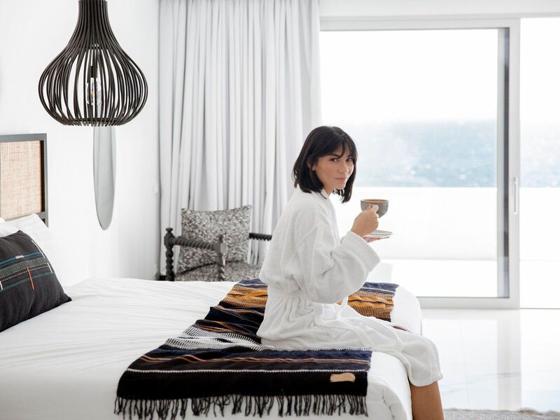 Kouros Hotel And Suites