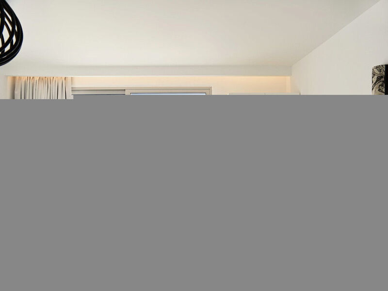 Kouros Hotel And Suites