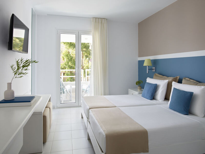 Kouros Seasight Resort