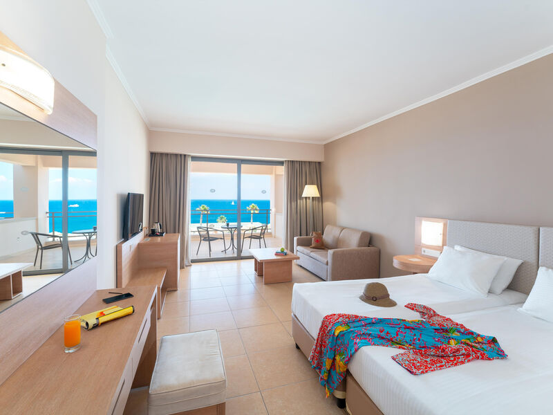 Kresten Royal Euphoria Resort