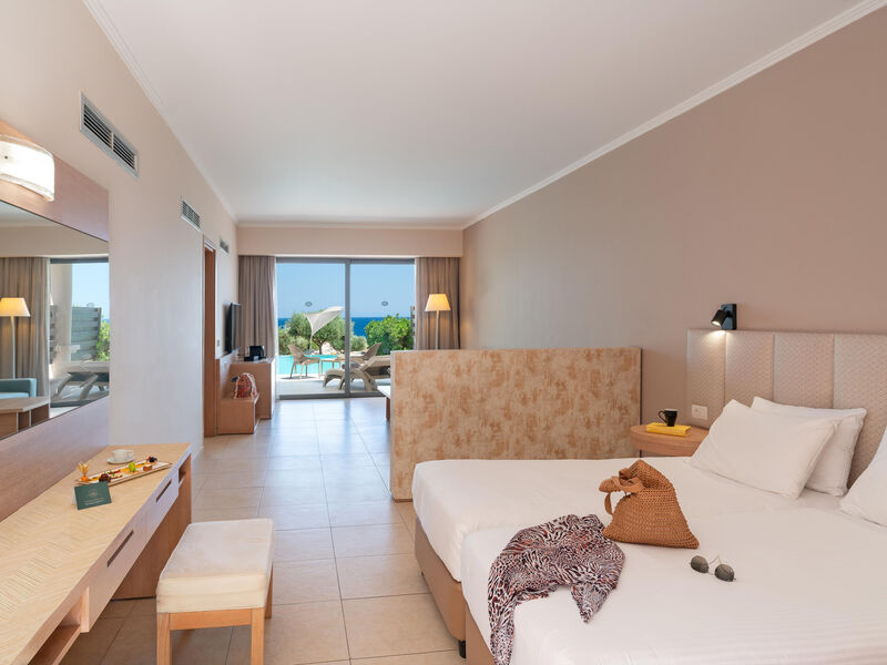 Kresten Royal Euphoria Resort