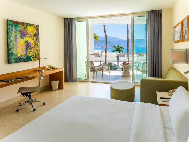 Krystal Grand Puerto Vallarta