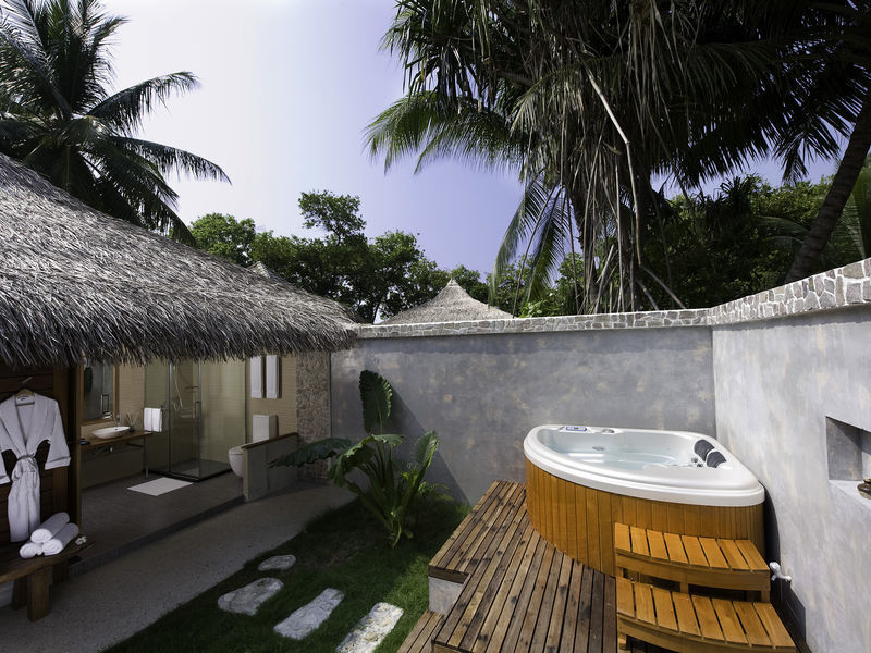 Kuramathi Village - bungalovy