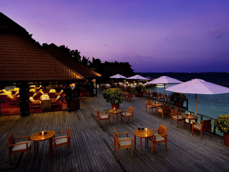 Kurumba Maldives - bungalovy
