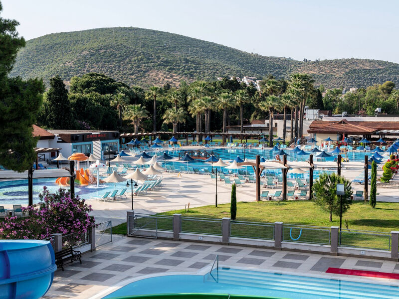 Kustur Club Holiday Village