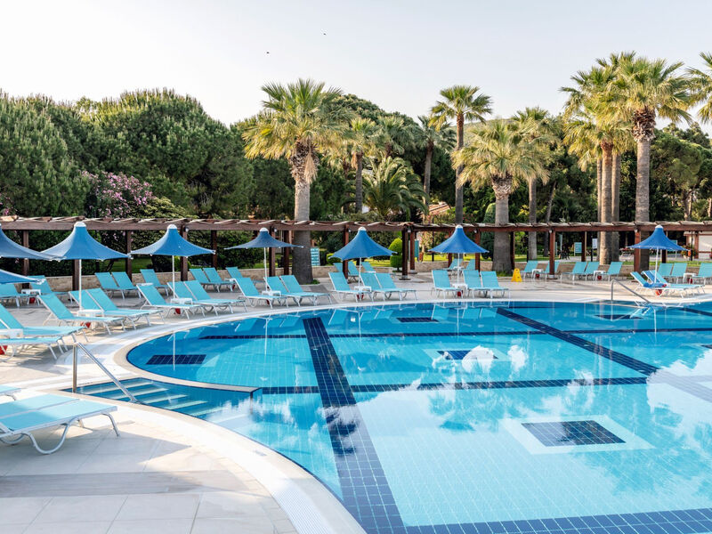 Kustur Club Holiday Village
