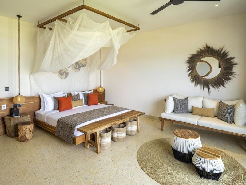 Kwanza Resort By Sunrise