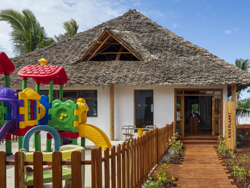 Kwanza Resort By Sunrise