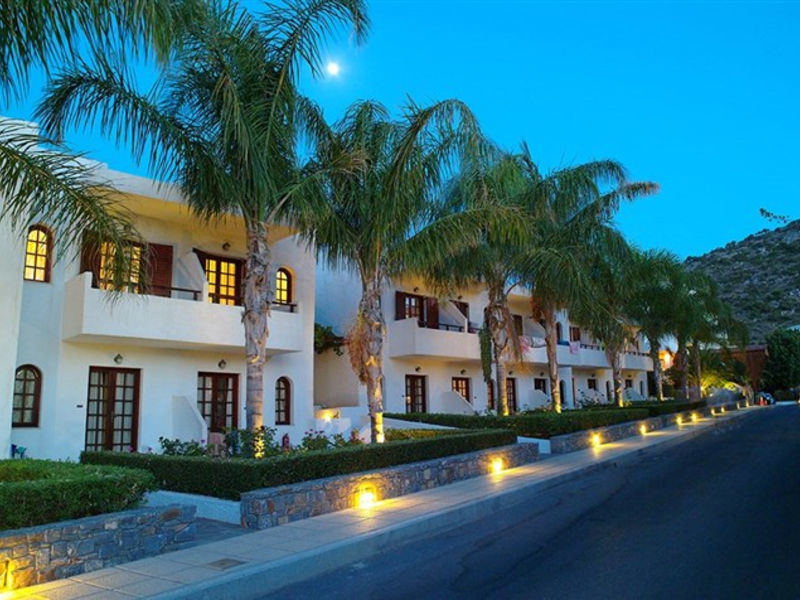 Kyknos Beach Hotel & Bungalows