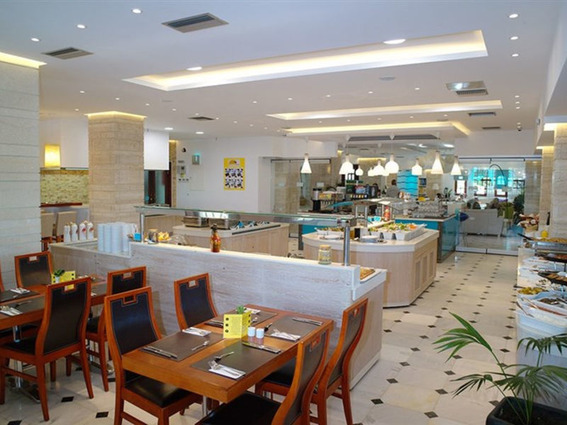Kyknos Beach Hotel & Bungalows