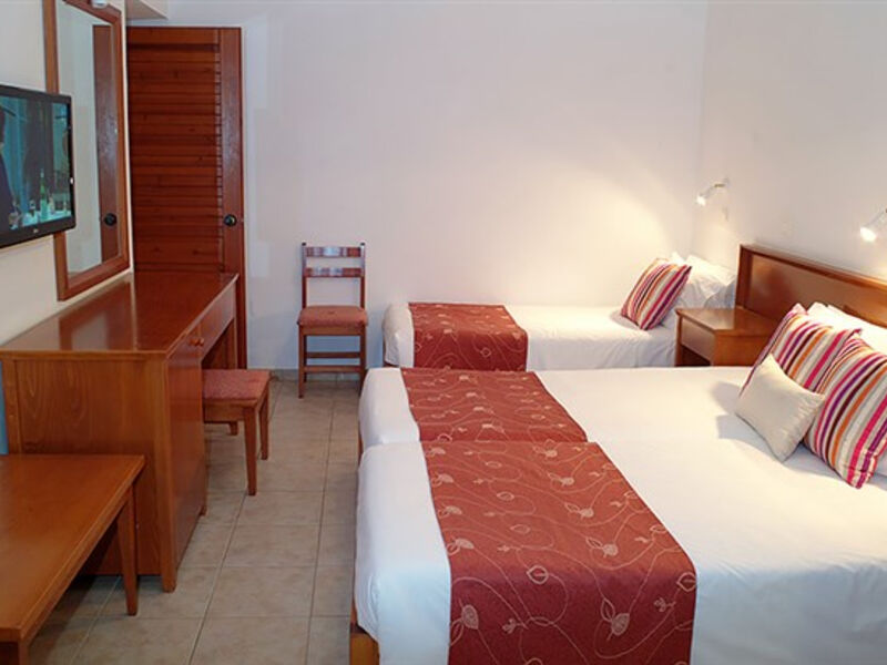 Kyknos Beach & Bungalows