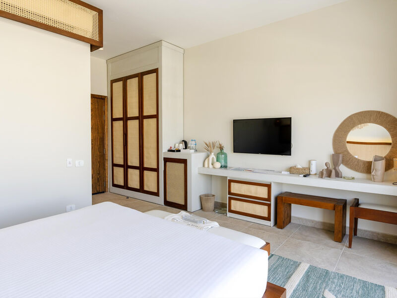 Kynd Resort