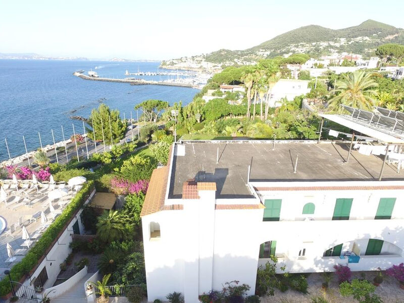 L' Approdo