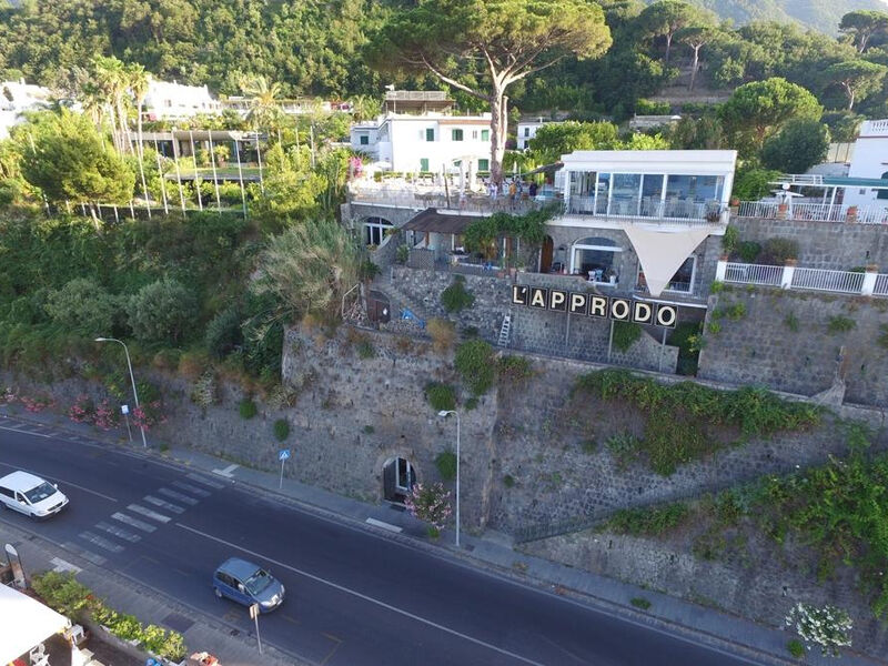 L' Approdo