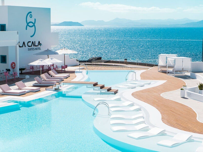 La Cala Suites
