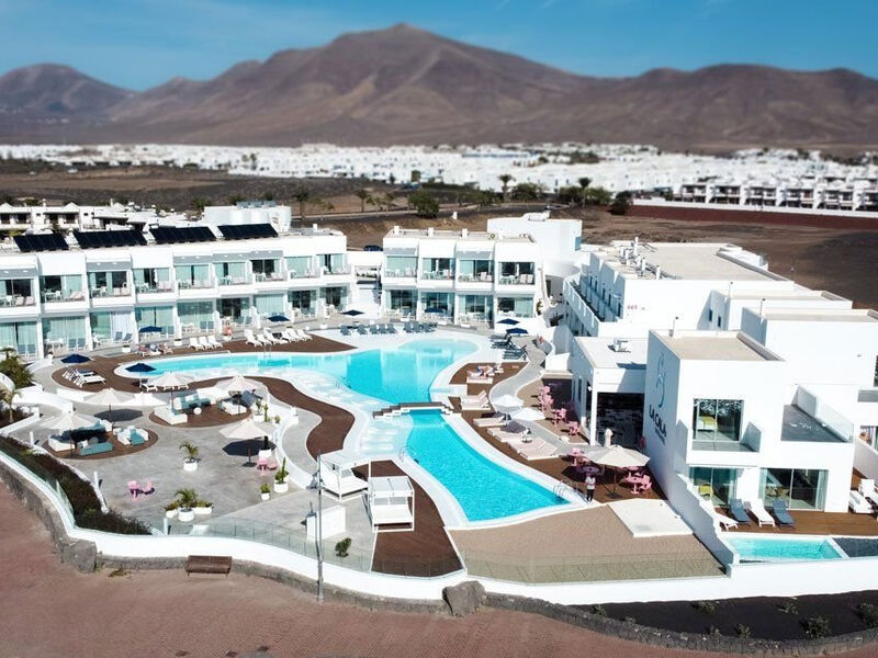 La Cala Suites