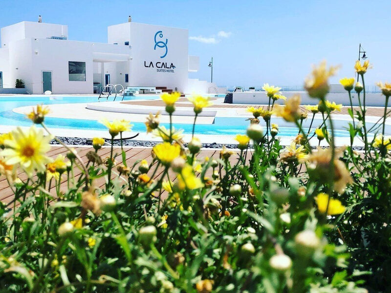 La Cala Suites