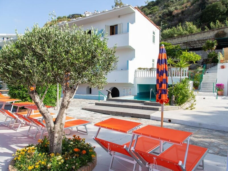 La Mandorla