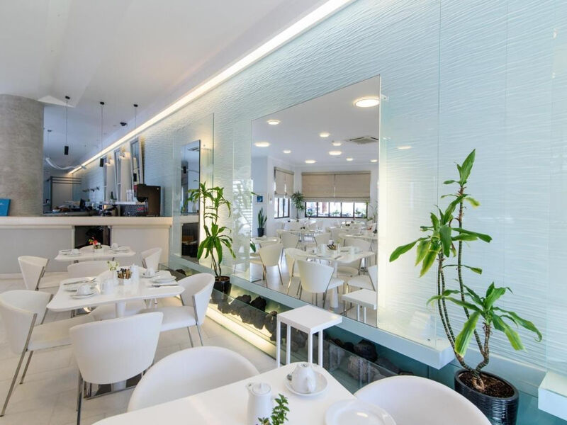 La Mer Deluxe Hotel & Spa