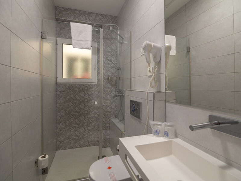 La Milagrosa Hotel and Apartments