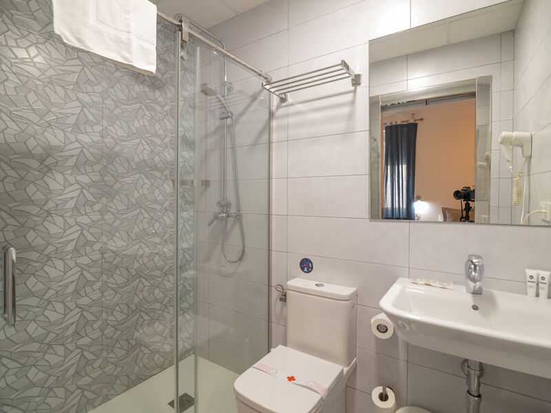 La Milagrosa Hotel and Apartments