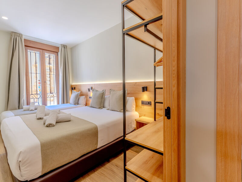 La Milagrosa Hotel and Apartments