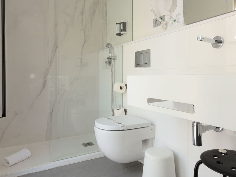 La Milagrosa Hotel and Apartments