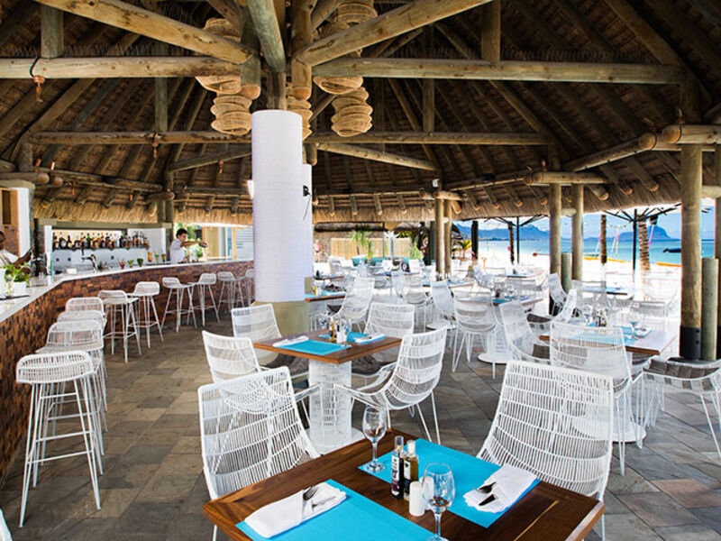 La Pirogue Resort & Spa